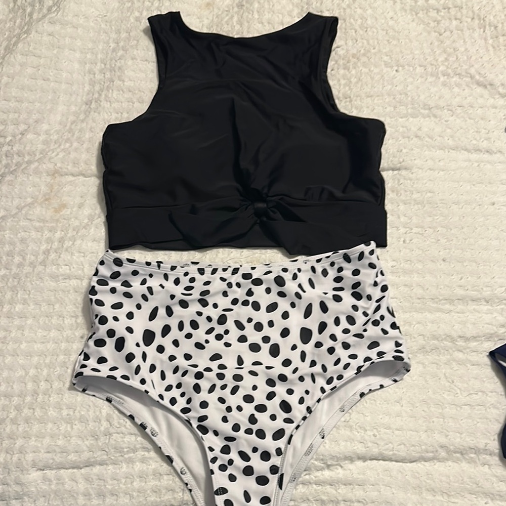 Black and White Polka Dot Swimsuit